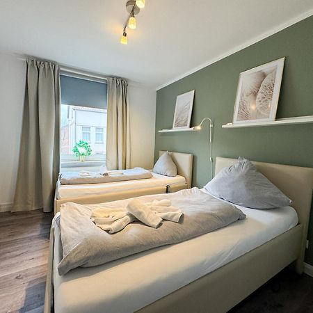 Wohnung Fuer 5 Gaeste Grosse Kueche Messe- Und Citynah Hannover Luaran gambar