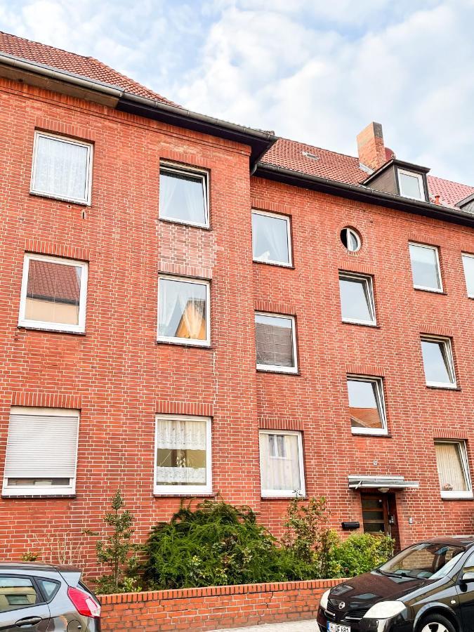 Wohnung Fuer 5 Gaeste Grosse Kueche Messe- Und Citynah Hannover Luaran gambar