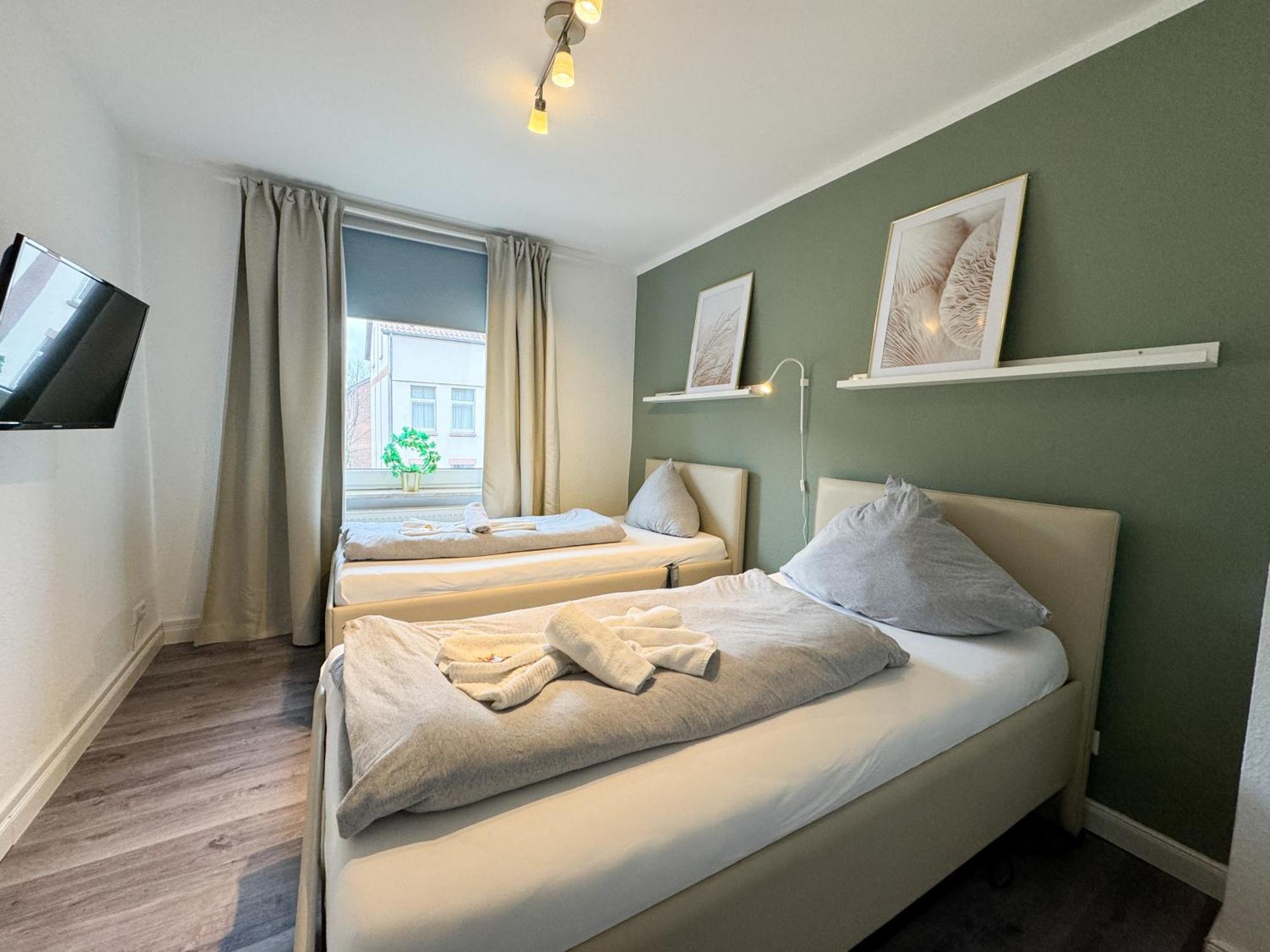 Wohnung Fuer 5 Gaeste Grosse Kueche Messe- Und Citynah Hannover Luaran gambar
