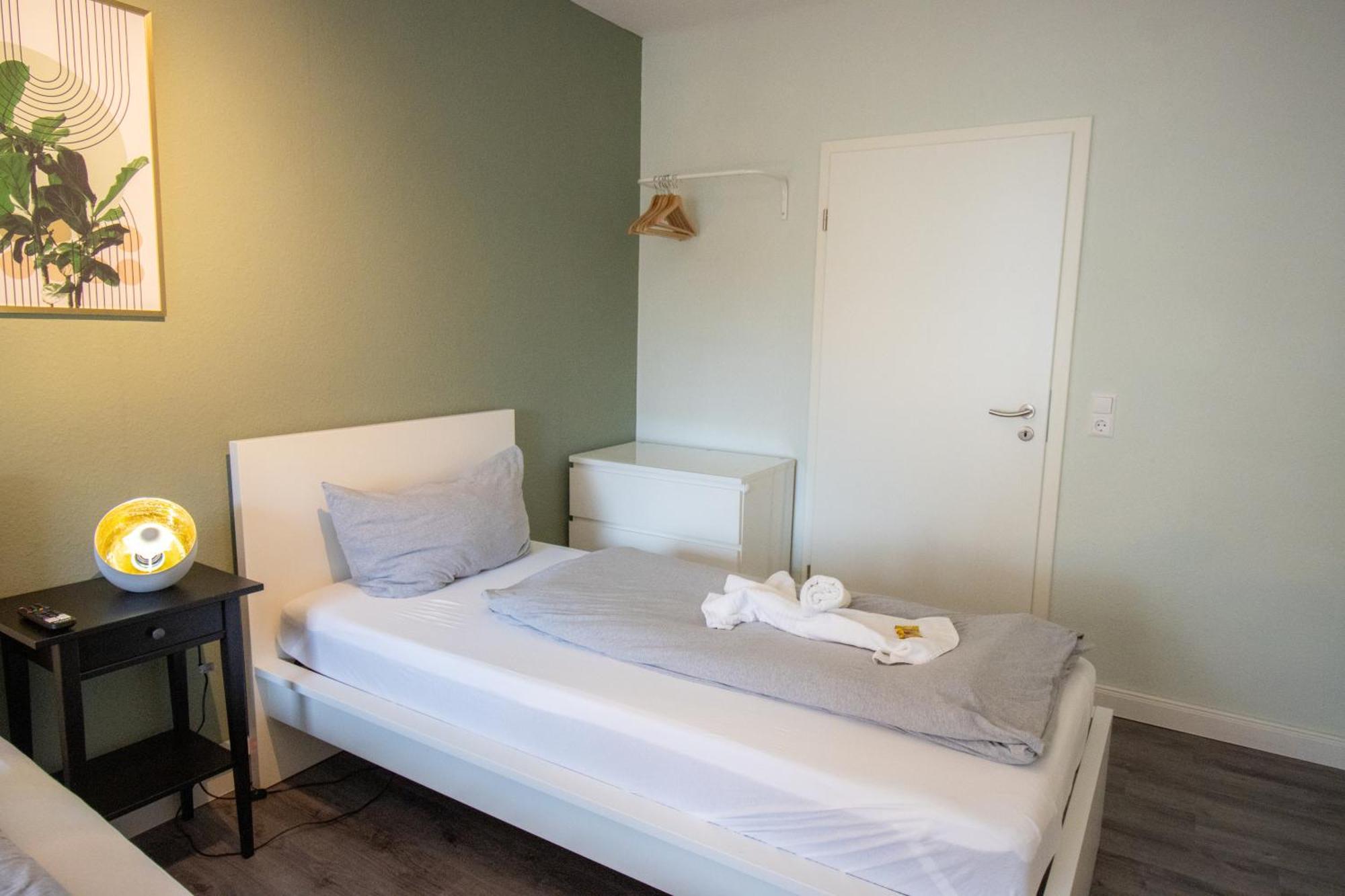 Wohnung Fuer 5 Gaeste Grosse Kueche Messe- Und Citynah Hannover Luaran gambar